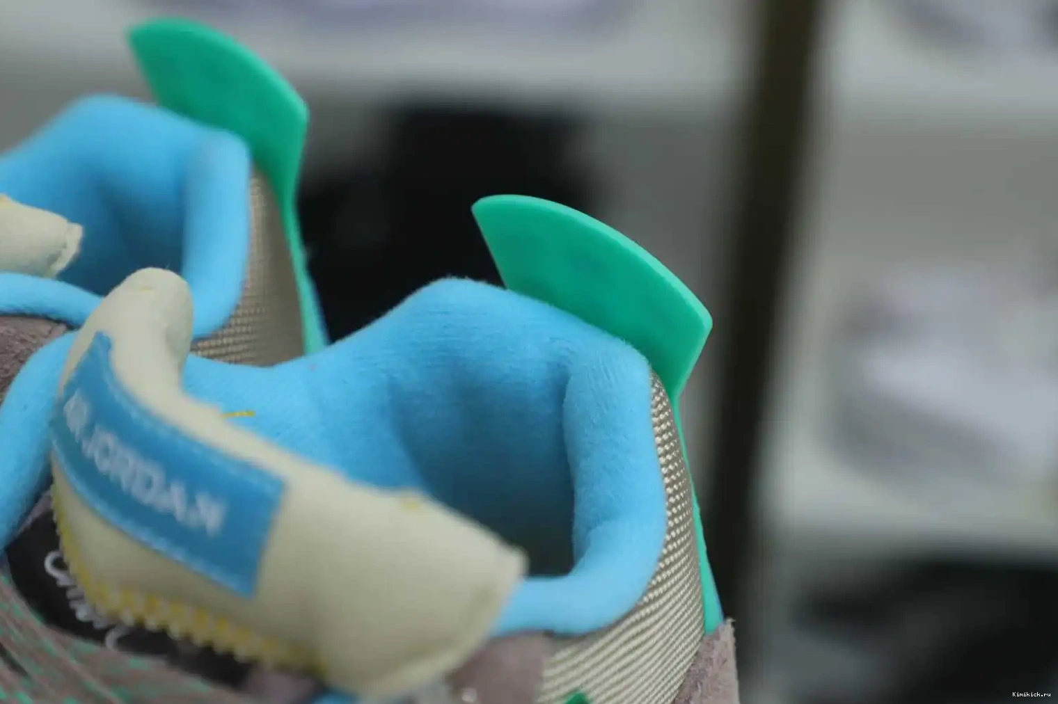 X RETRO Kimikick JORDAN LA 4 HAZE' 'TAUPE AIR UNION 0519